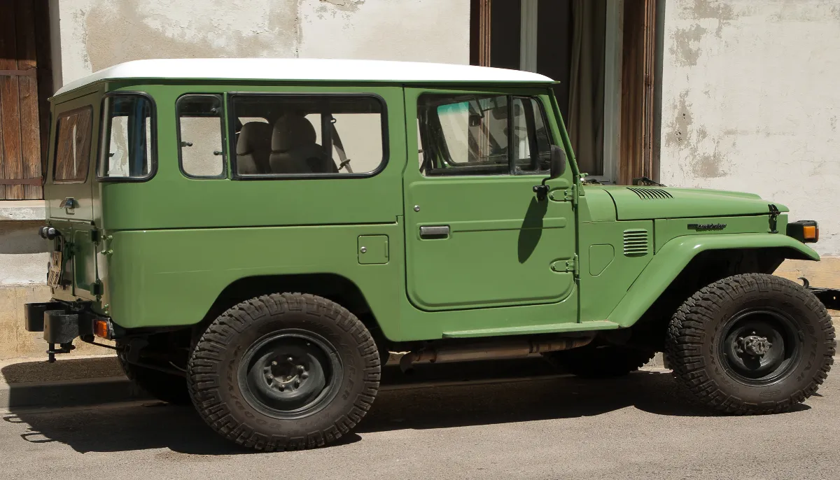 Green Thar Car